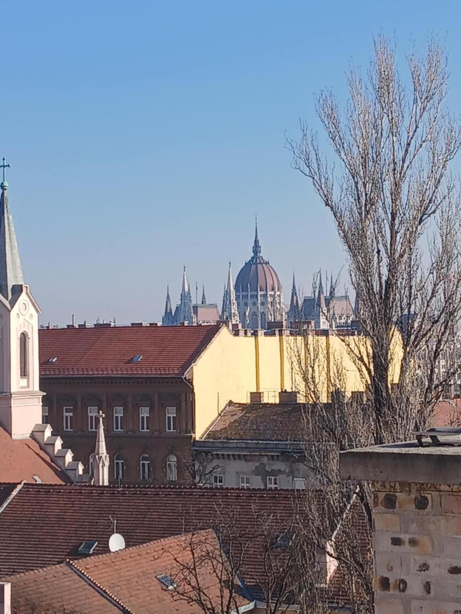 Cozy Panorama At The Castle Budapeste Exterior foto
